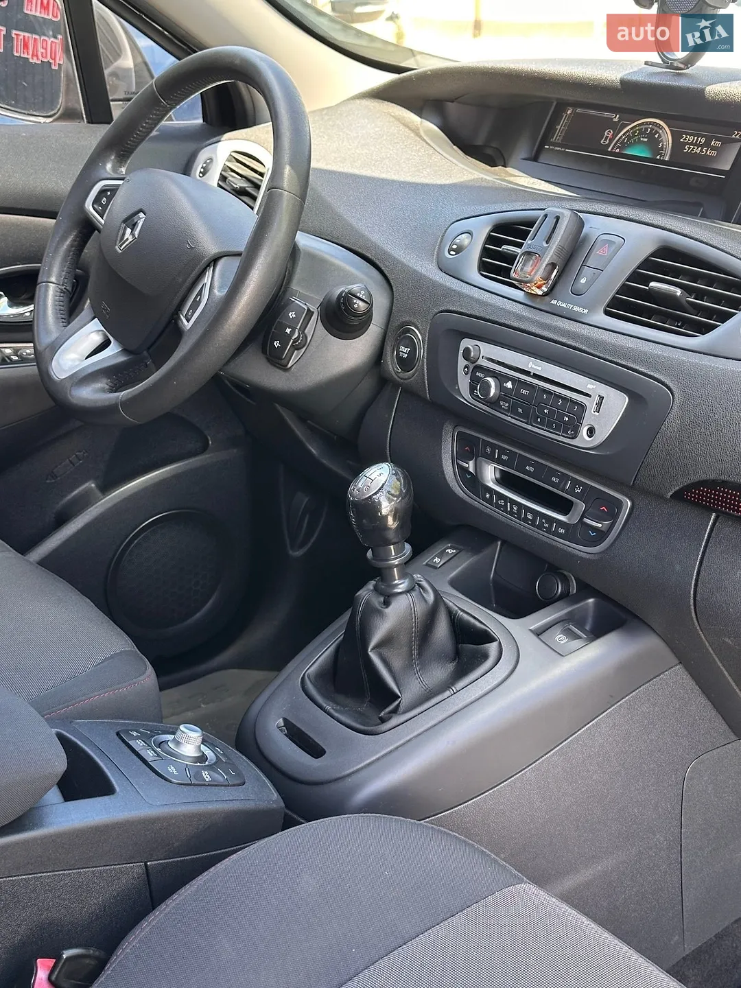 2012 Renault Scenic - мініатюра 16
