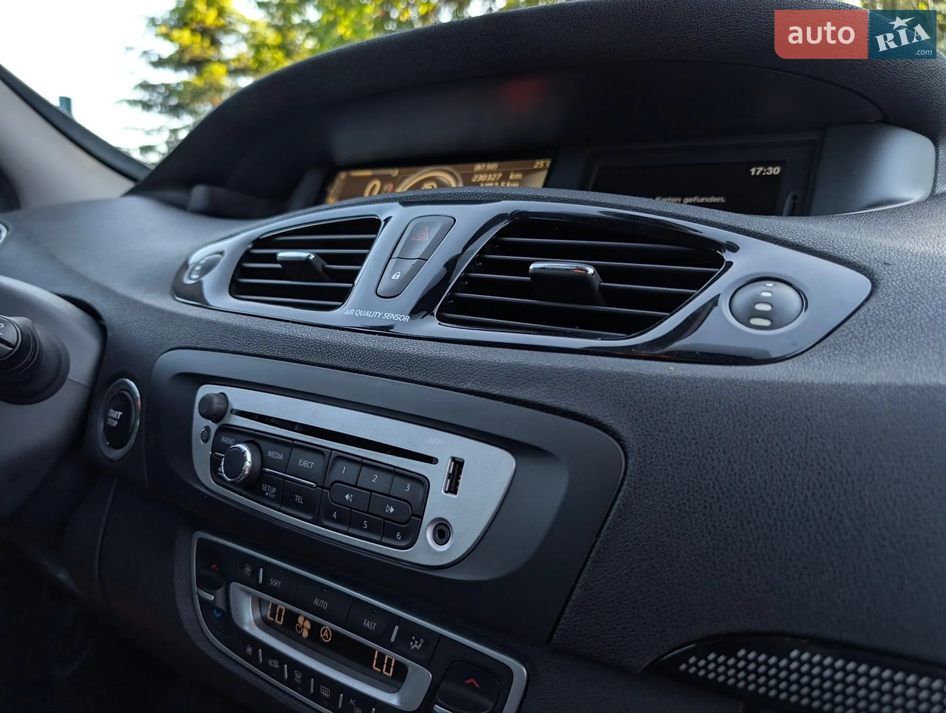2013 Renault Scenic - мініатюра 22