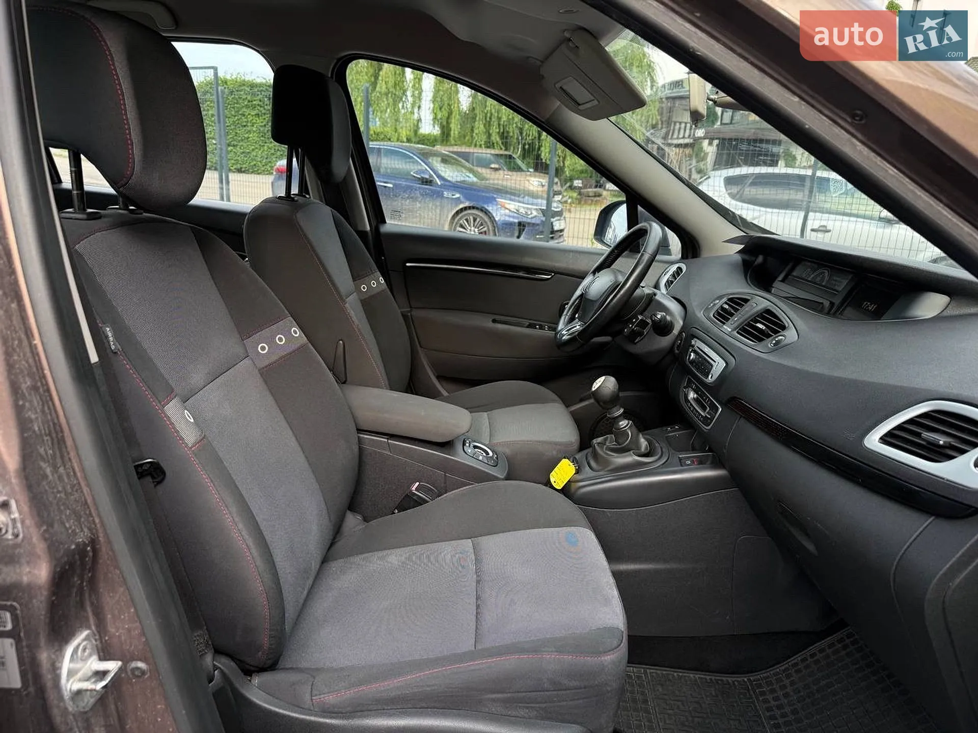 2013 Renault Scenic - мініатюра 17