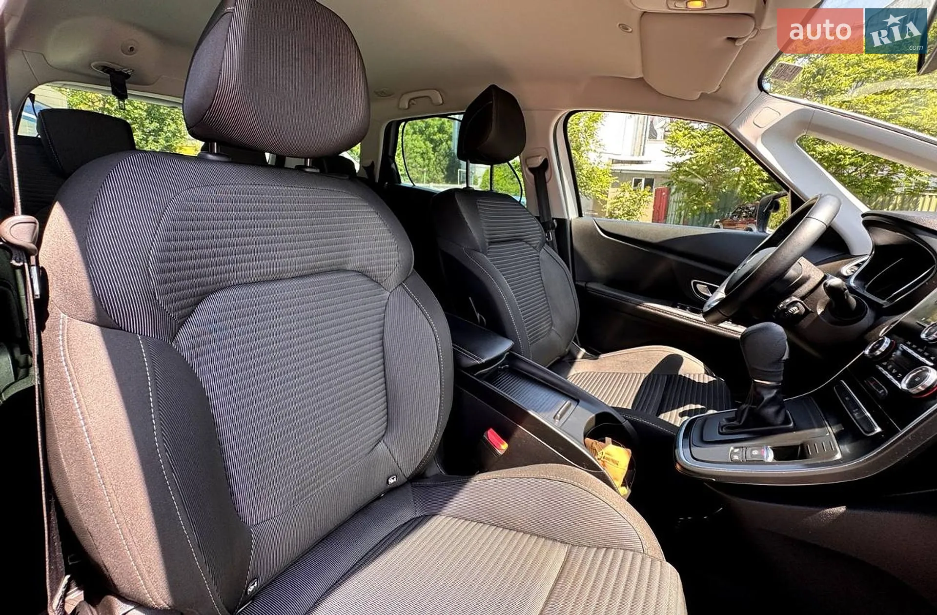 2018 Renault Scenic - мініатюра 18