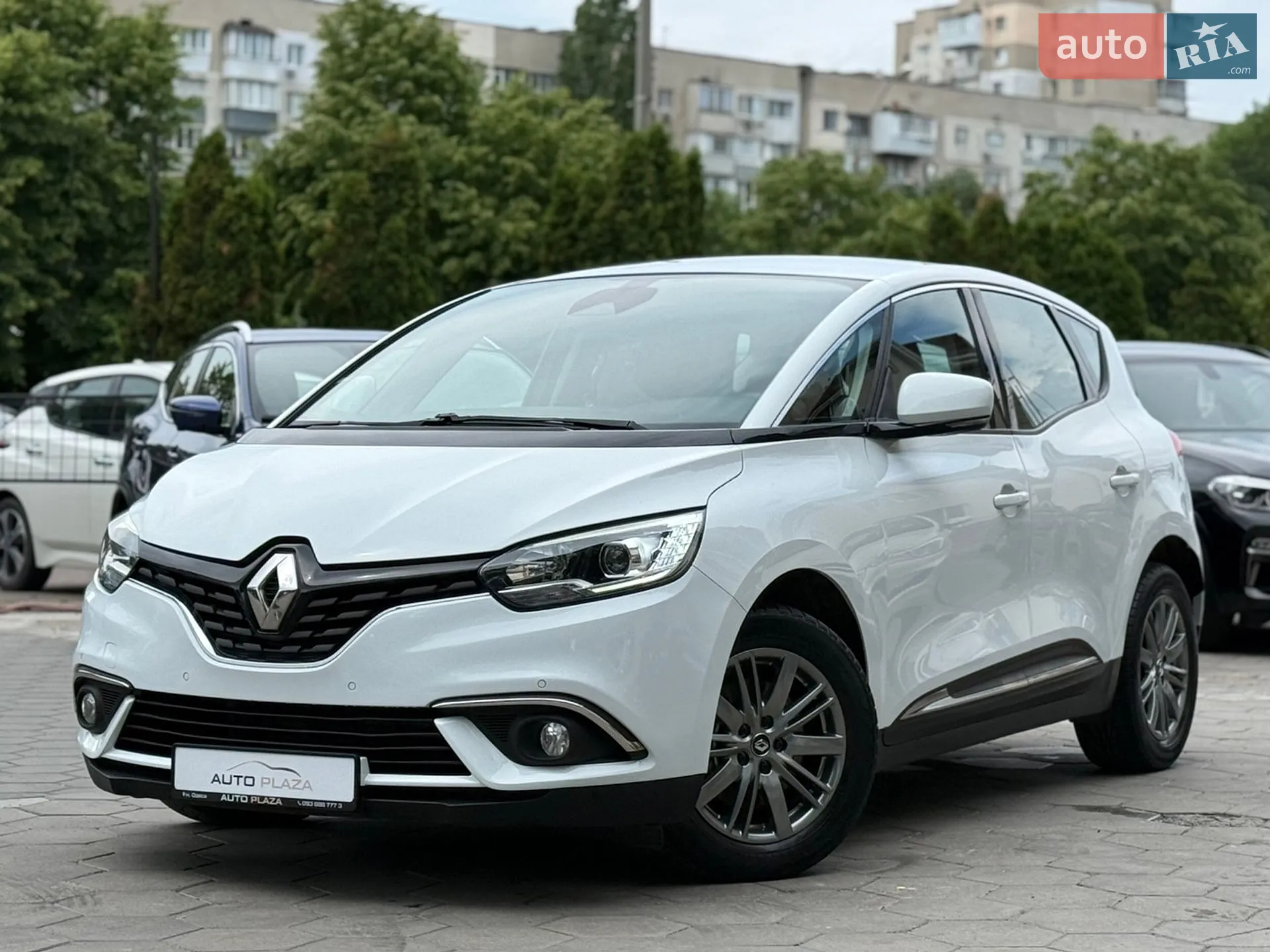 2016 Renault Scenic - фото 1