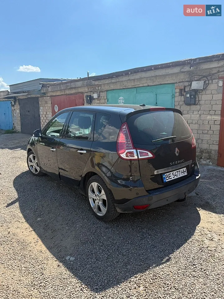 2010 Renault Scenic - мініатюра 18