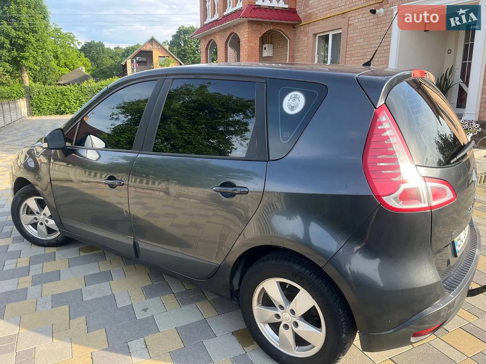 2010 Renault Scenic - мініатюра 2