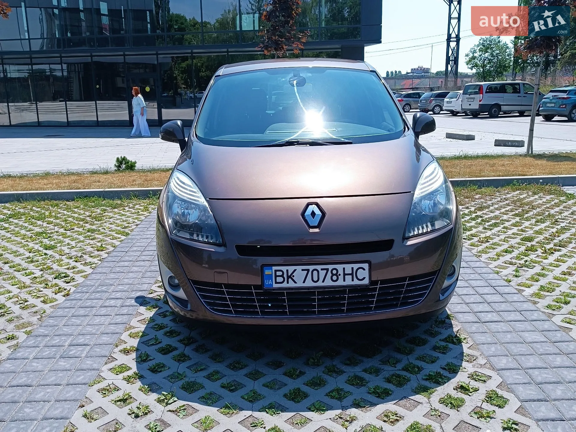 2010 Renault Scenic - мініатюра 2