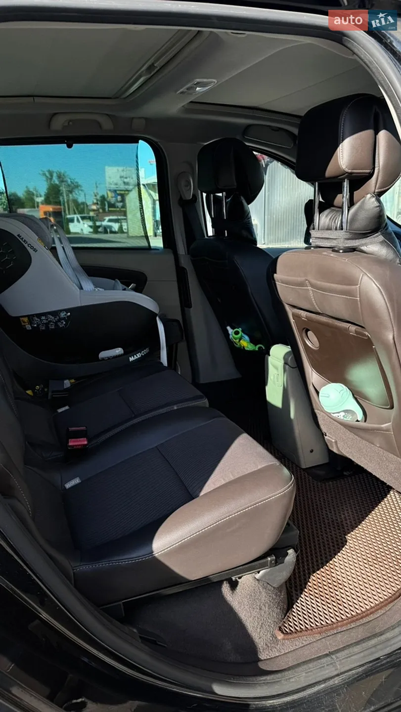 2010 Renault Scenic - мініатюра 4