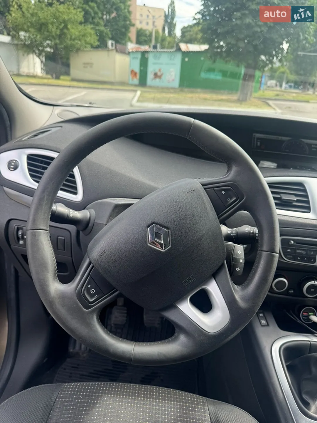 2010 Renault Scenic - мініатюра 15