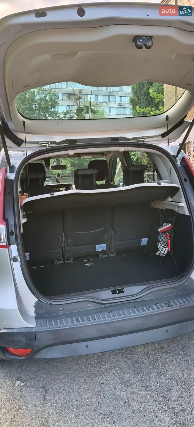 2011 Renault Scenic - мініатюра 2