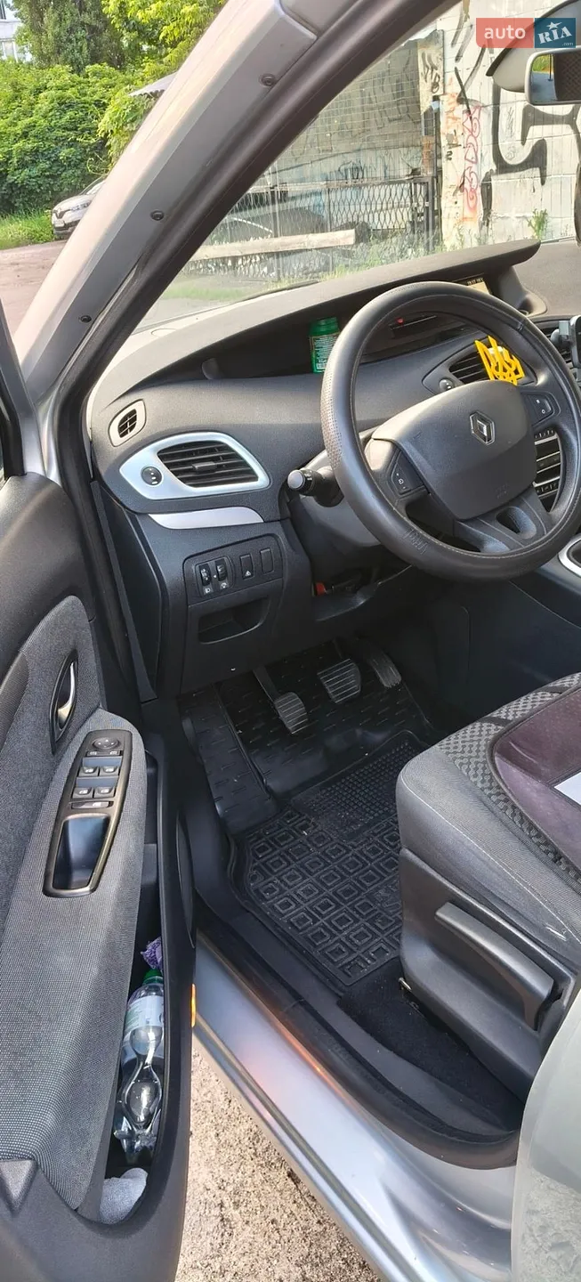 2011 Renault Scenic - мініатюра 9