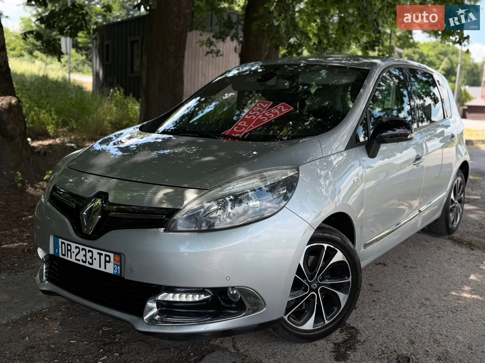 2015 Renault Scenic - мініатюра 2