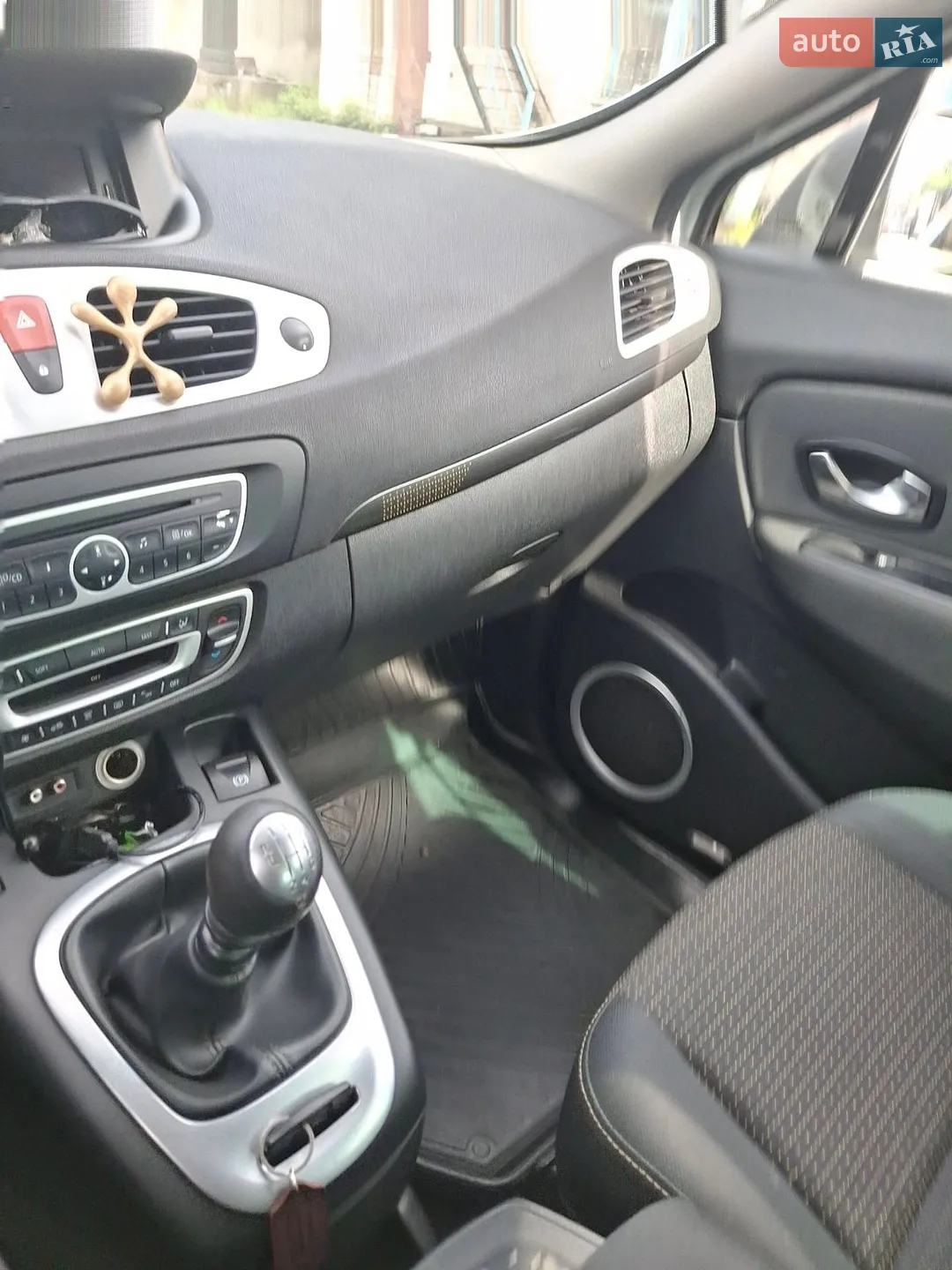 2010 Renault Scenic - мініатюра 11