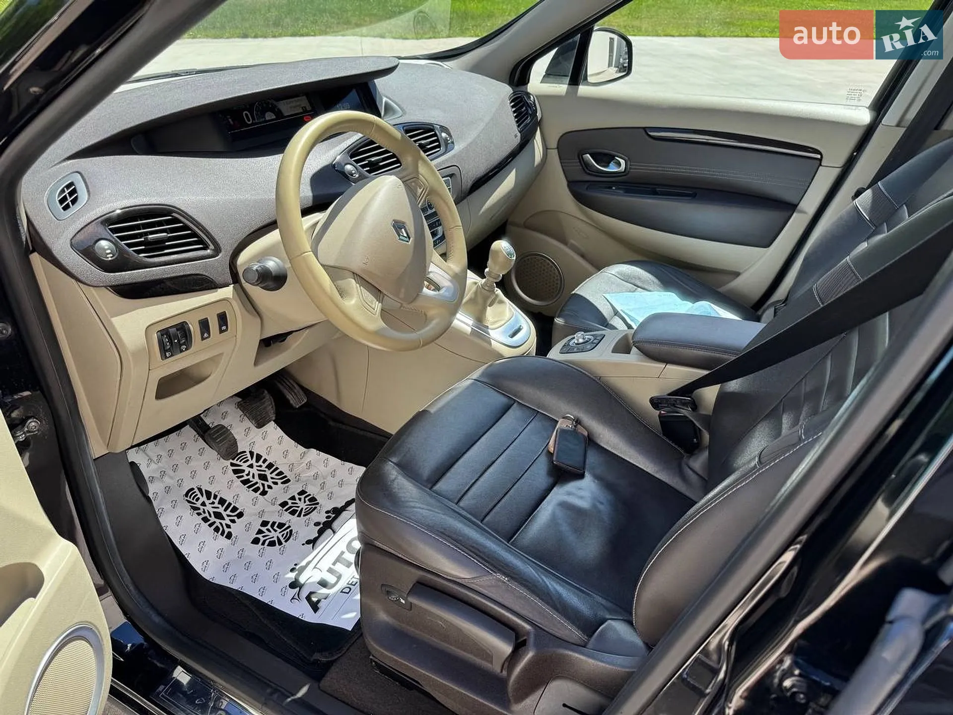 2011 Renault Scenic - мініатюра 16