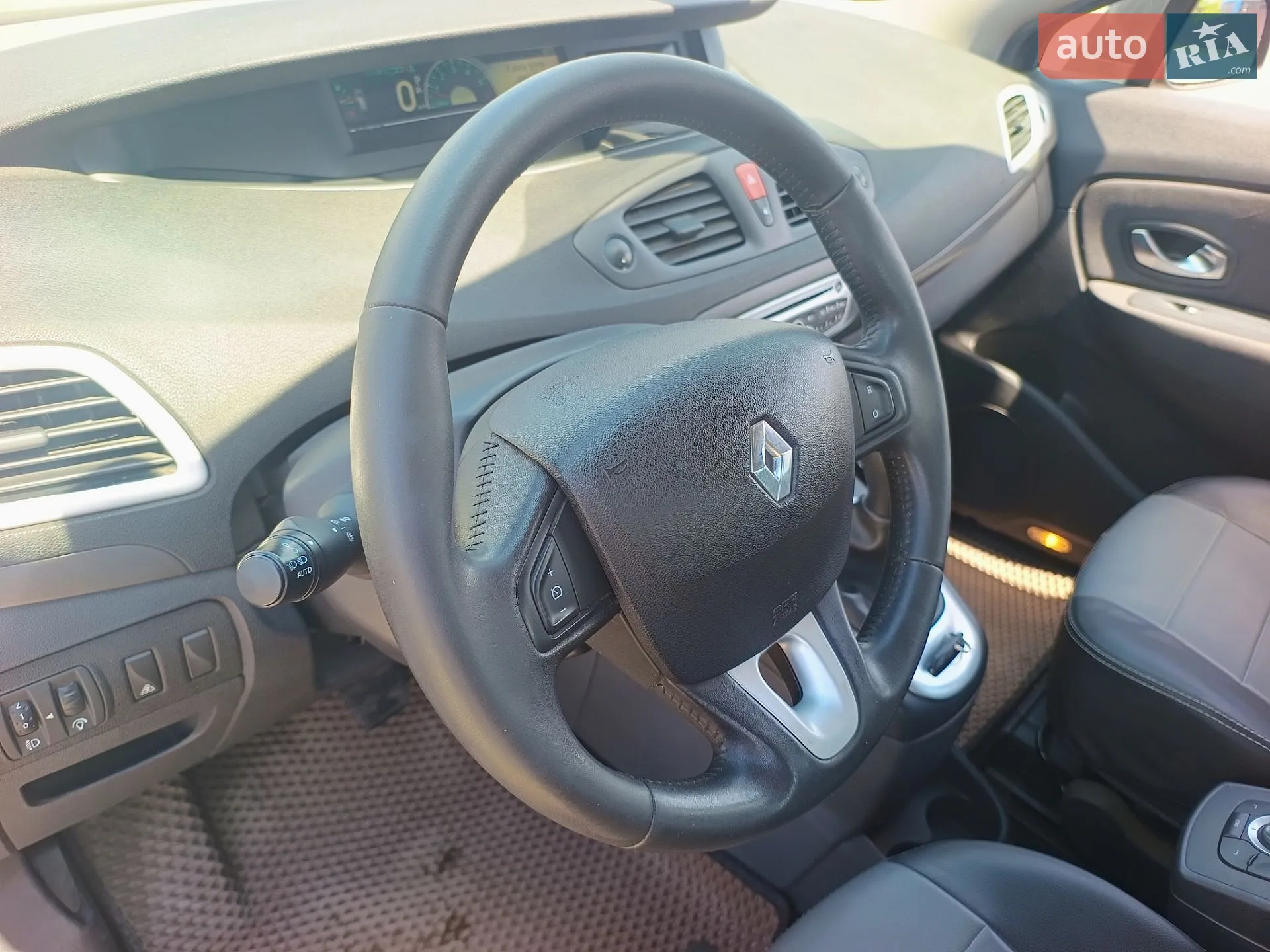 2011 Renault Scenic - мініатюра 15