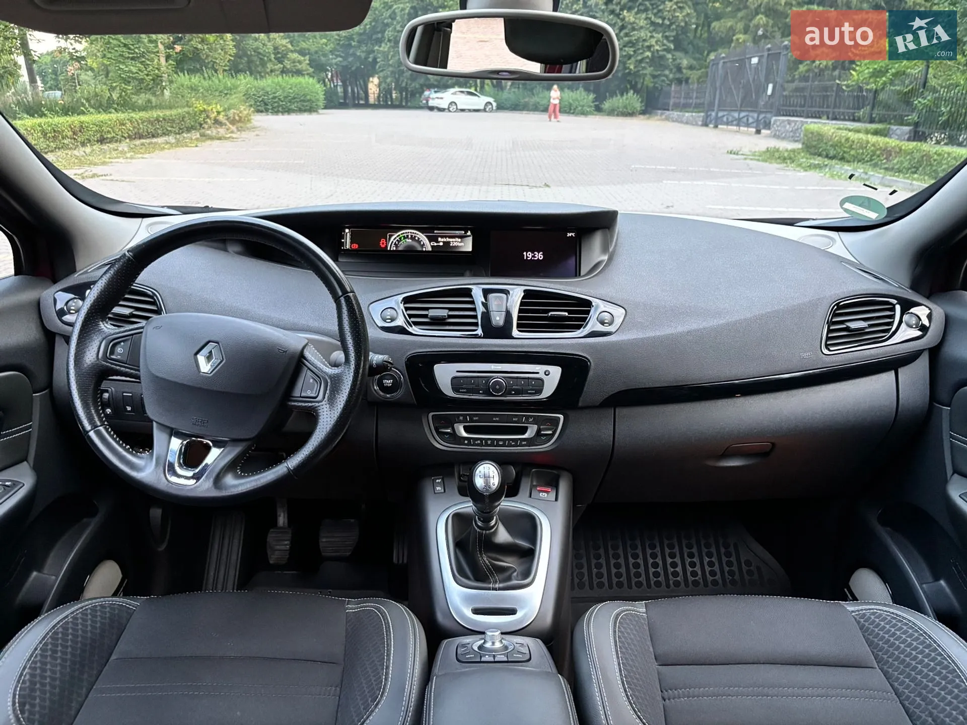 2016 Renault Scenic - мініатюра 28