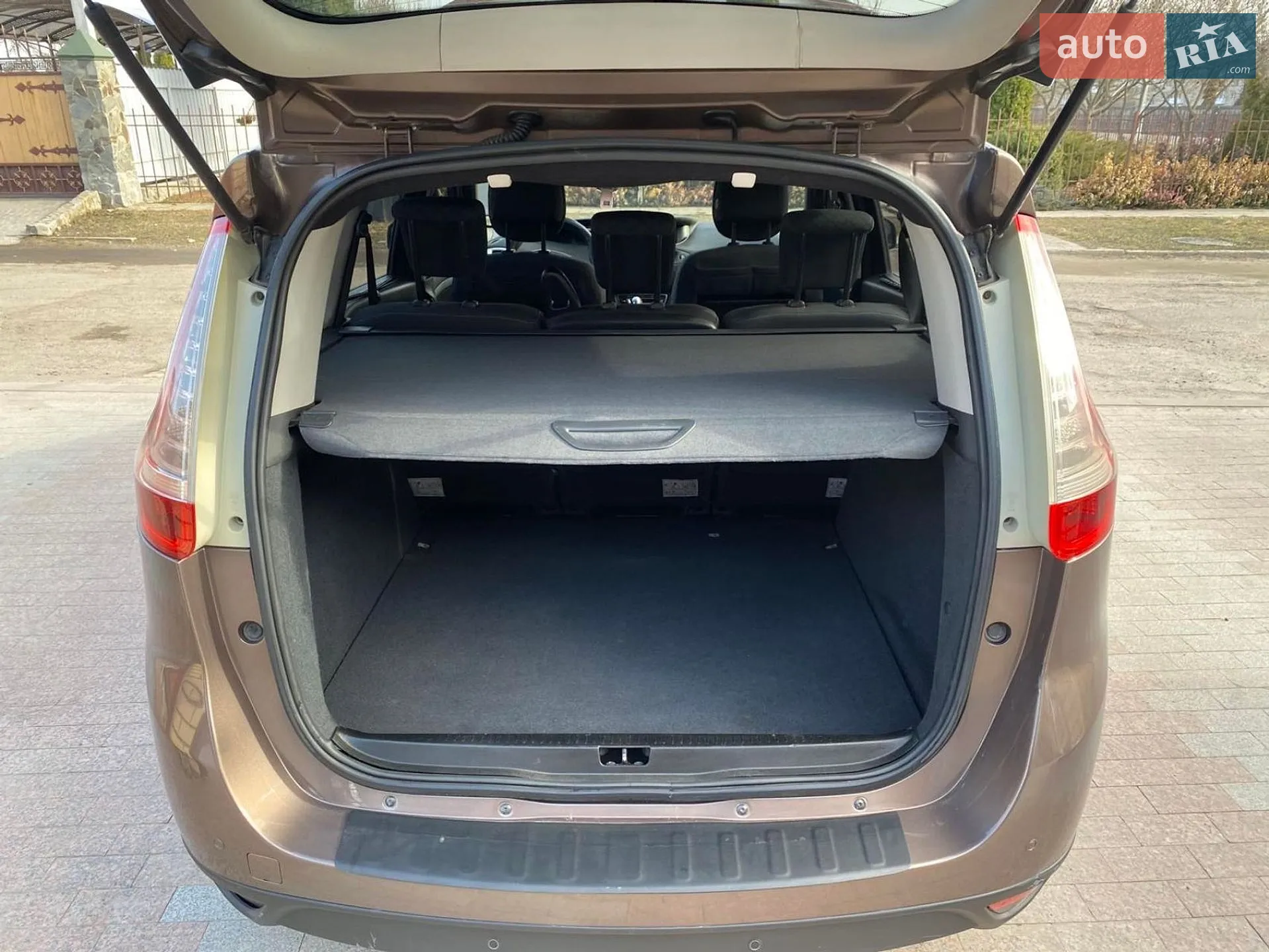 2010 Renault Scenic - мініатюра 11
