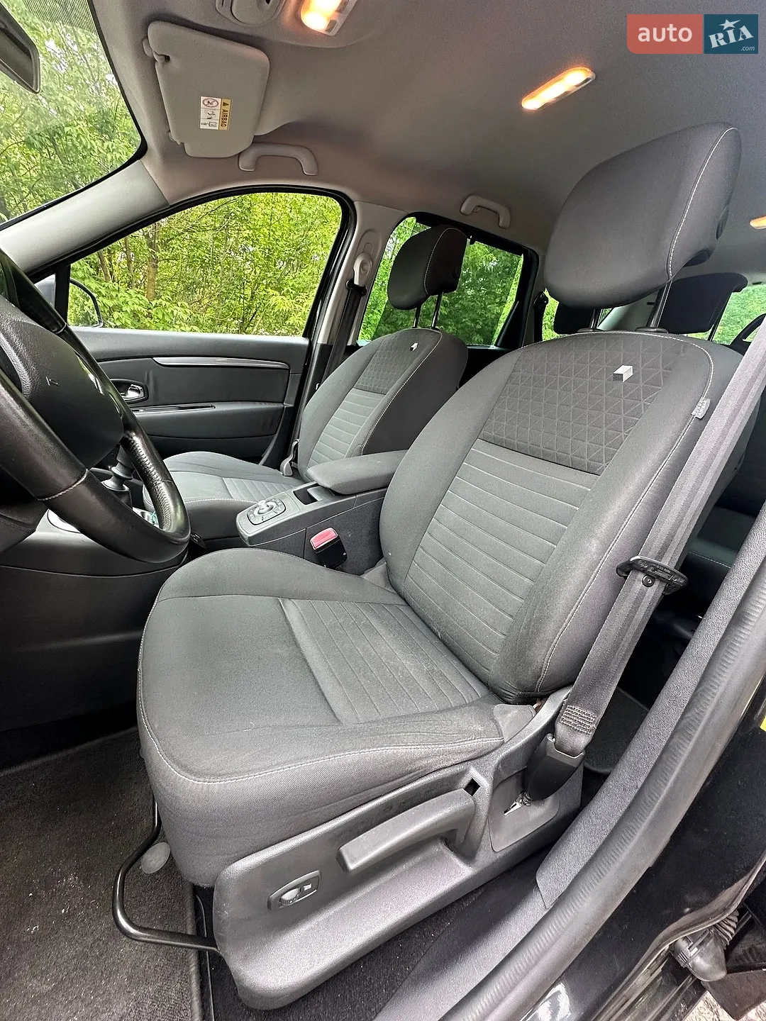 2016 Renault Scenic - мініатюра 19