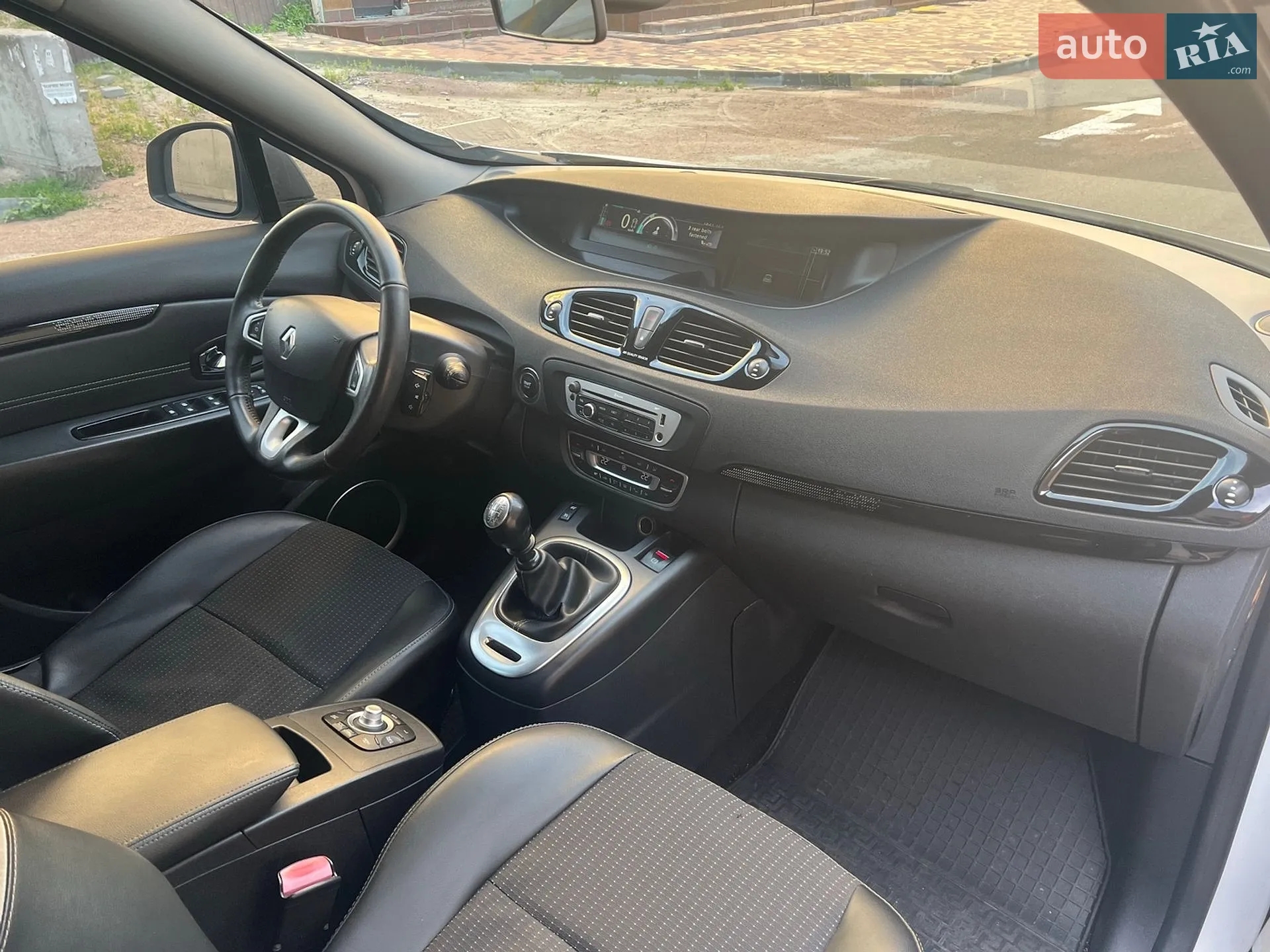 2012 Renault Scenic - мініатюра 27