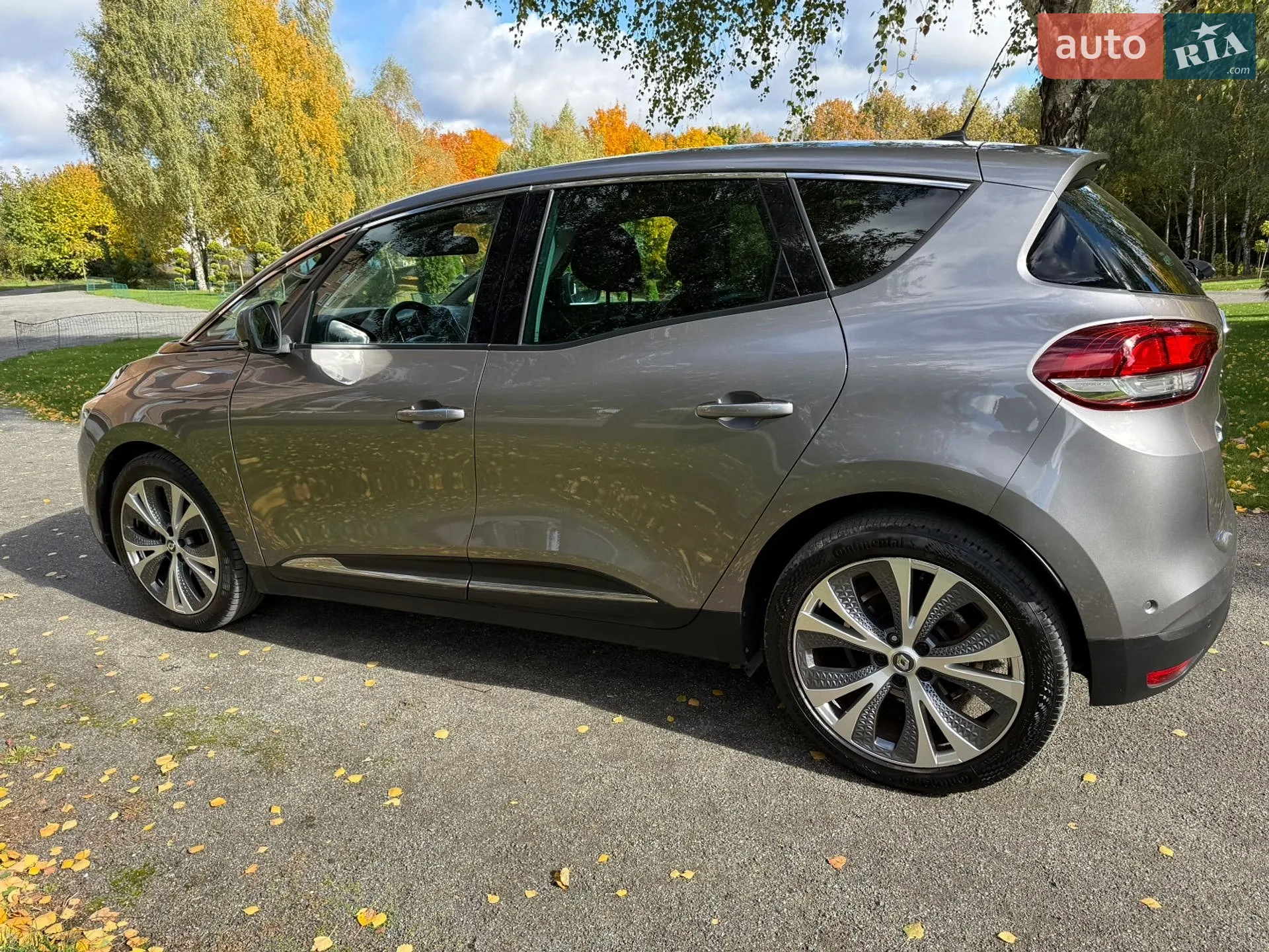 2017 Renault Scenic - мініатюра 12