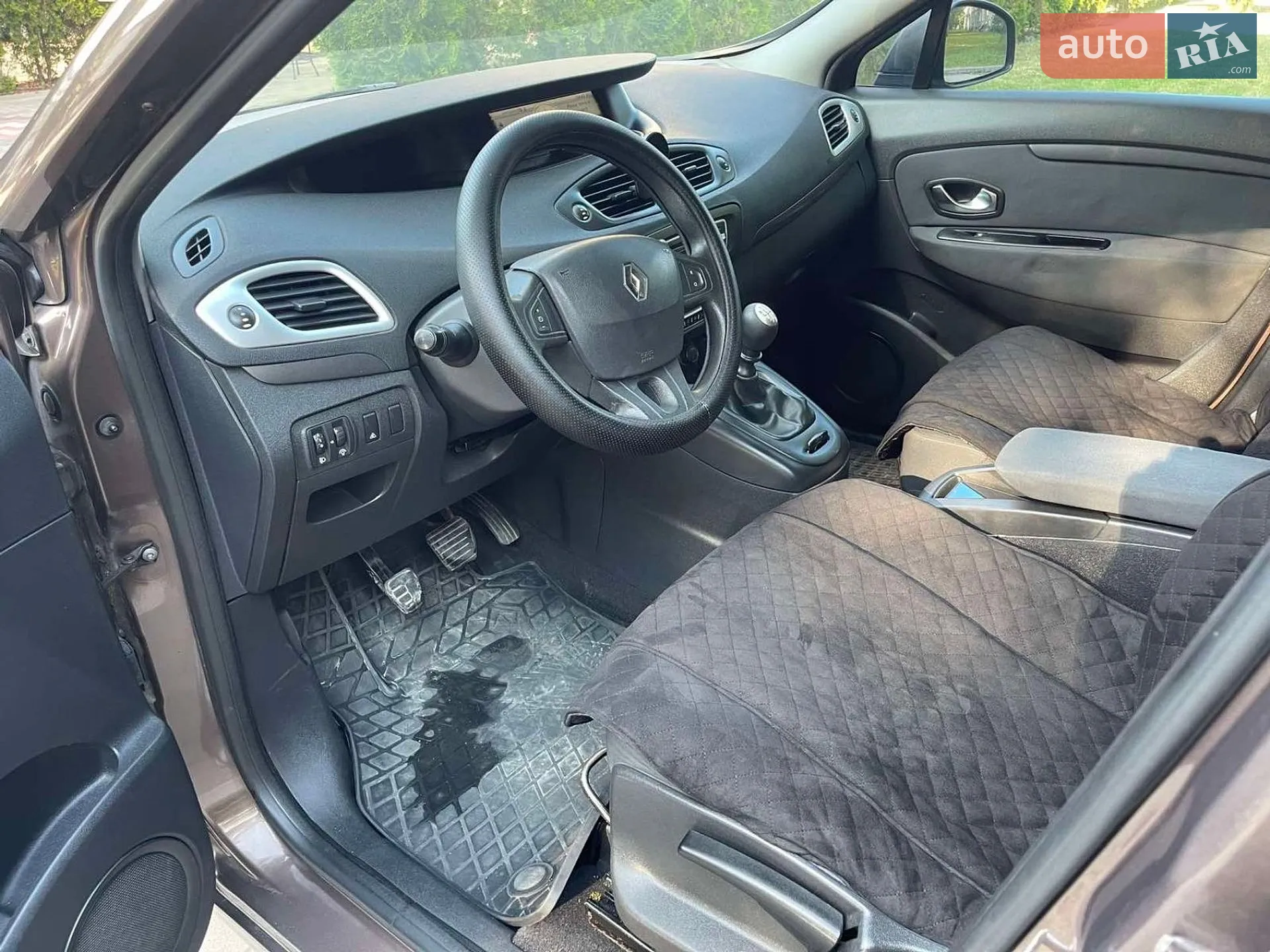2010 Renault Scenic - мініатюра 13
