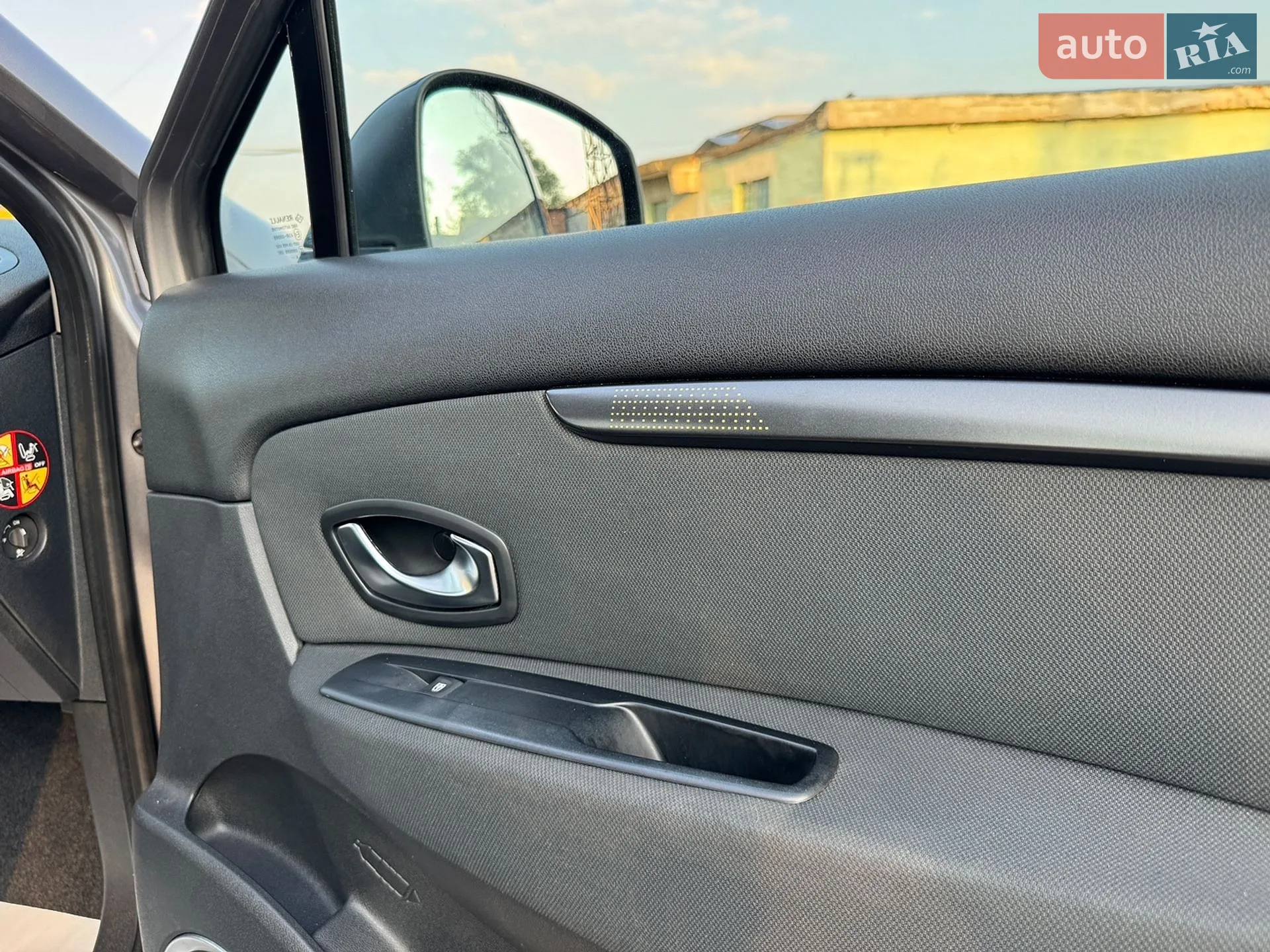2010 Renault Scenic - мініатюра 46