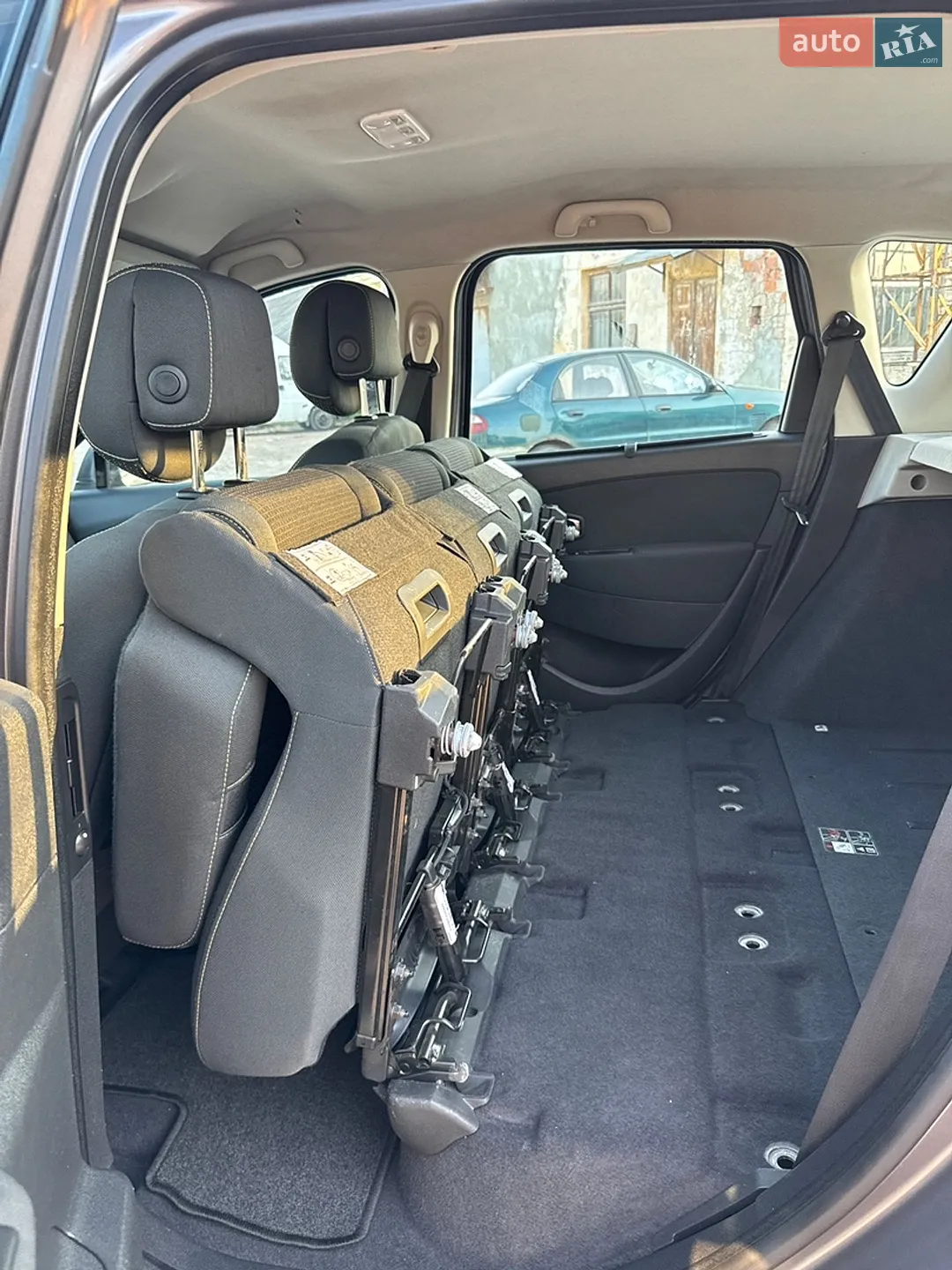 2010 Renault Scenic - мініатюра 56