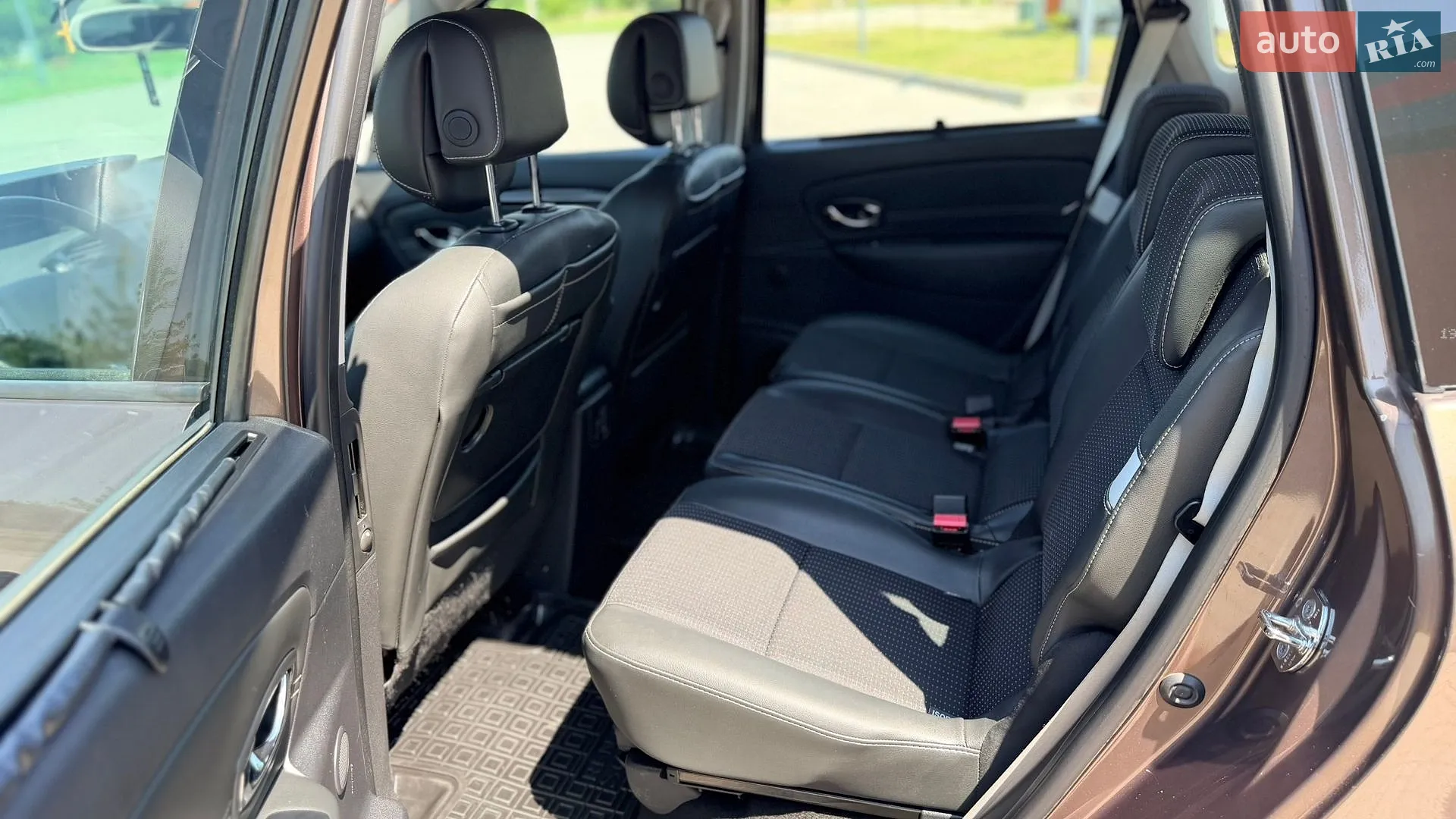 2012 Renault Scenic - мініатюра 26