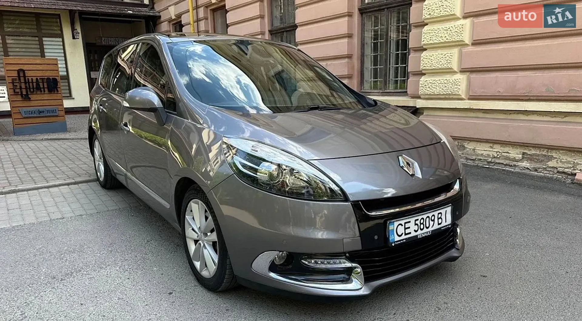 2012 Renault Scenic - мініатюра 2
