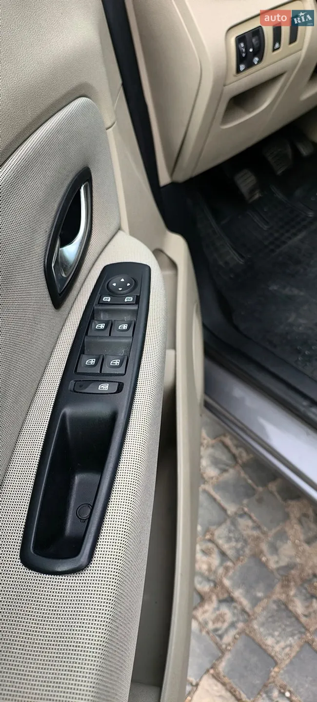 2011 Renault Scenic - мініатюра 23