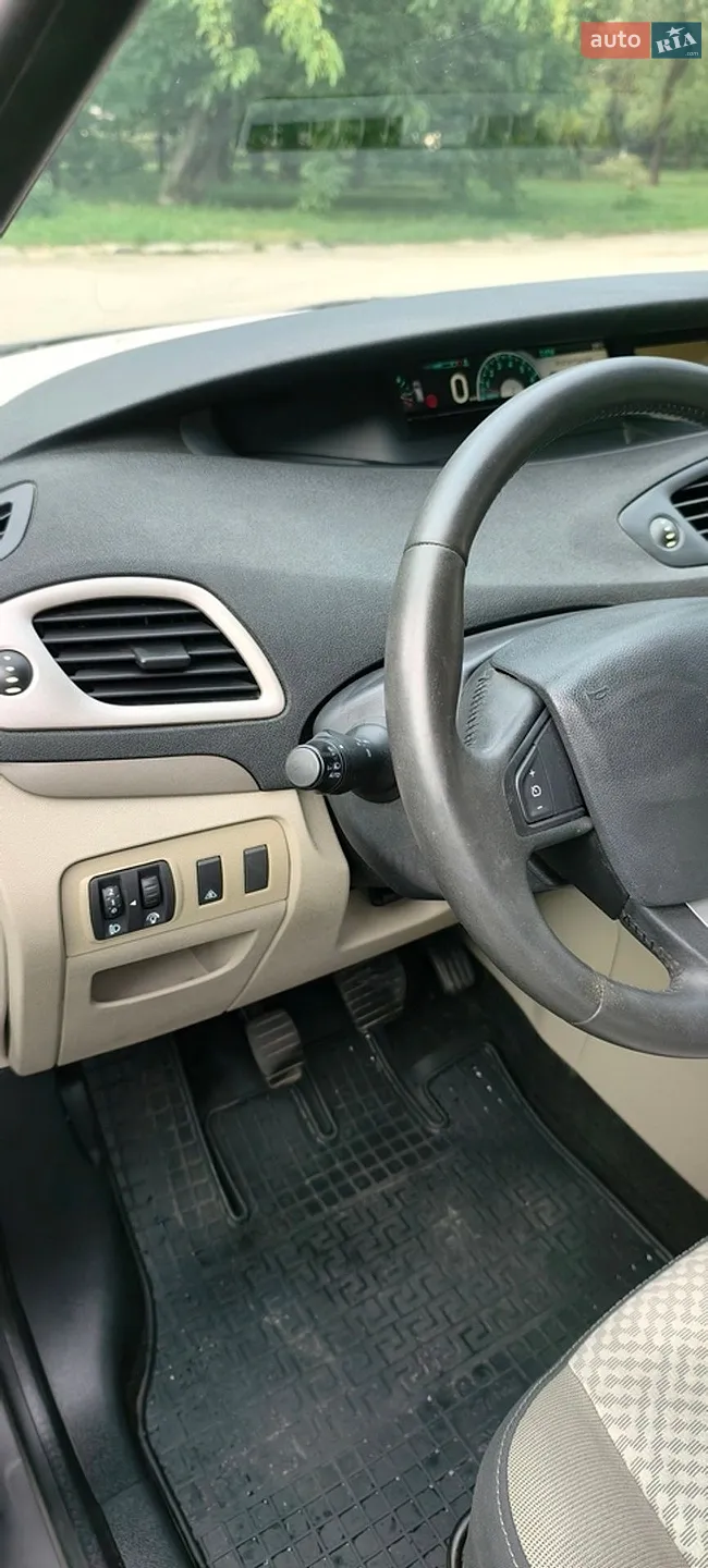 2011 Renault Scenic - мініатюра 11