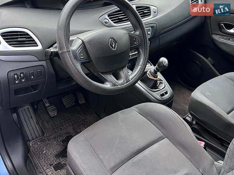Минивэн Renault Scenic 2009 в Нововолынске