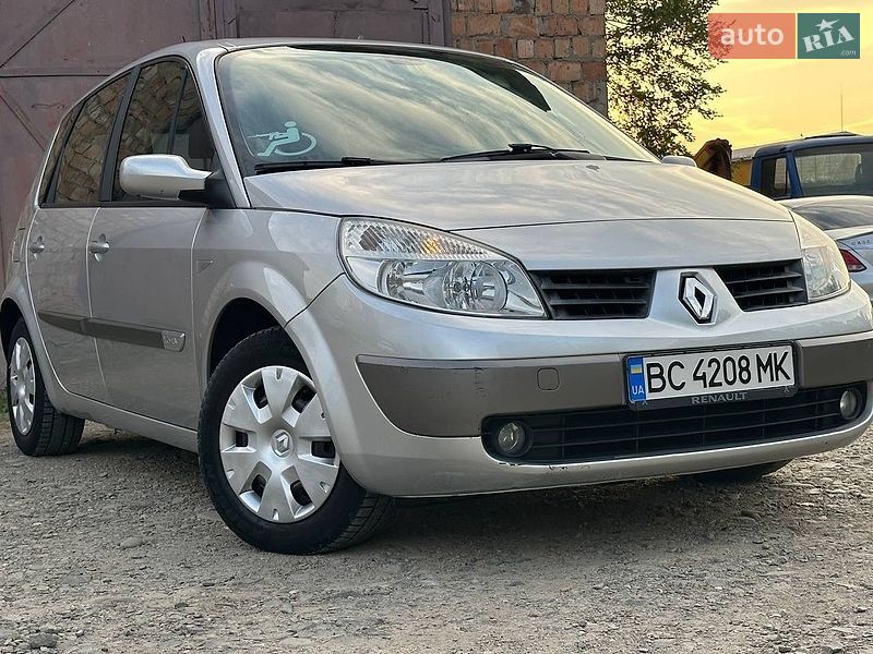 Минивэн Renault Scenic 2005 в Дрогобыче