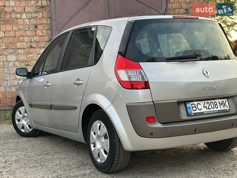 Минивэн Renault Scenic 2005 в Дрогобыче