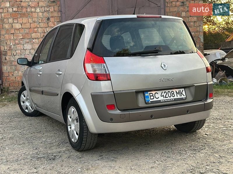 Минивэн Renault Scenic 2005 в Дрогобыче