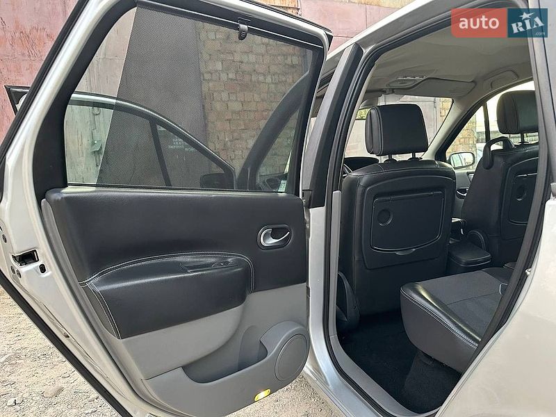 Минивэн Renault Scenic 2005 в Дрогобыче