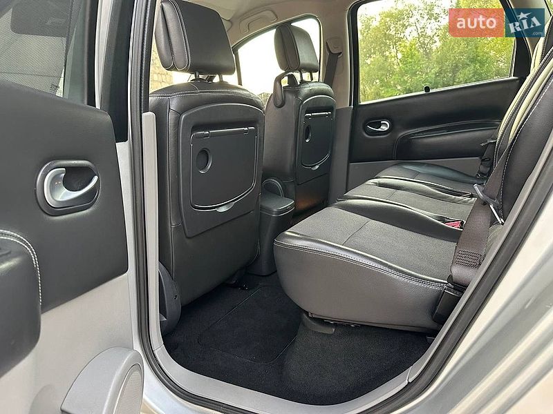 Минивэн Renault Scenic 2005 в Дрогобыче