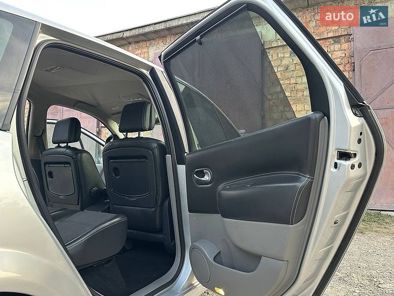 Минивэн Renault Scenic 2005 в Дрогобыче