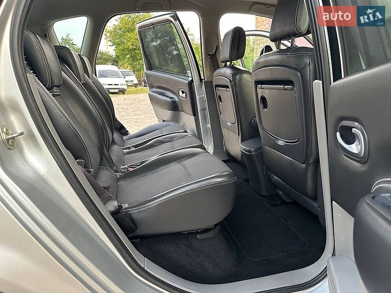 Минивэн Renault Scenic 2005 в Дрогобыче