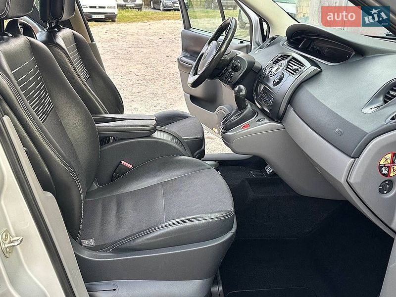 Минивэн Renault Scenic 2005 в Дрогобыче