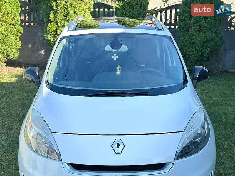 Renault Scenic 2012