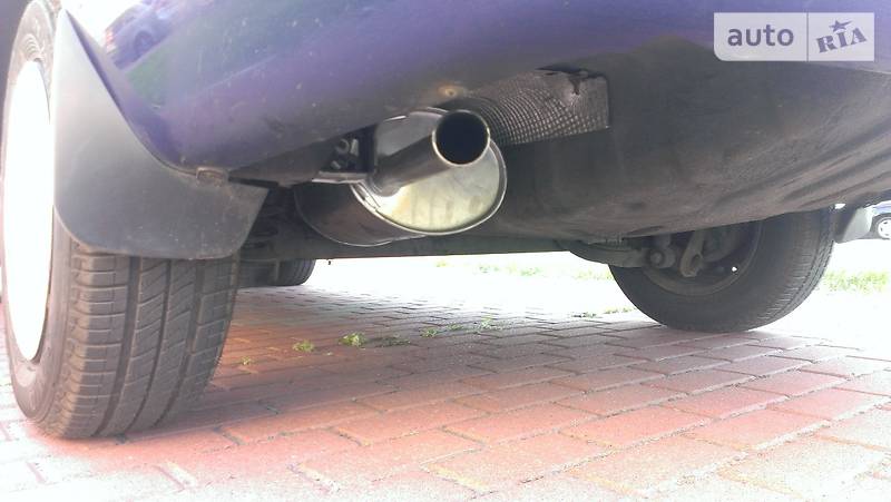 Седан Renault Symbol 2004 в Киеве