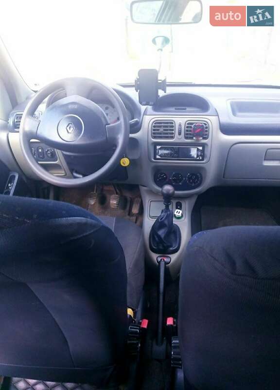 Седан Renault Symbol 2002 в Харкові