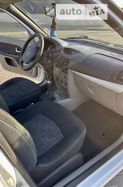 Седан Renault Symbol 2011 в 