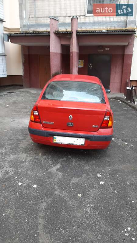 Седан Renault Symbol 2003 в Киеве