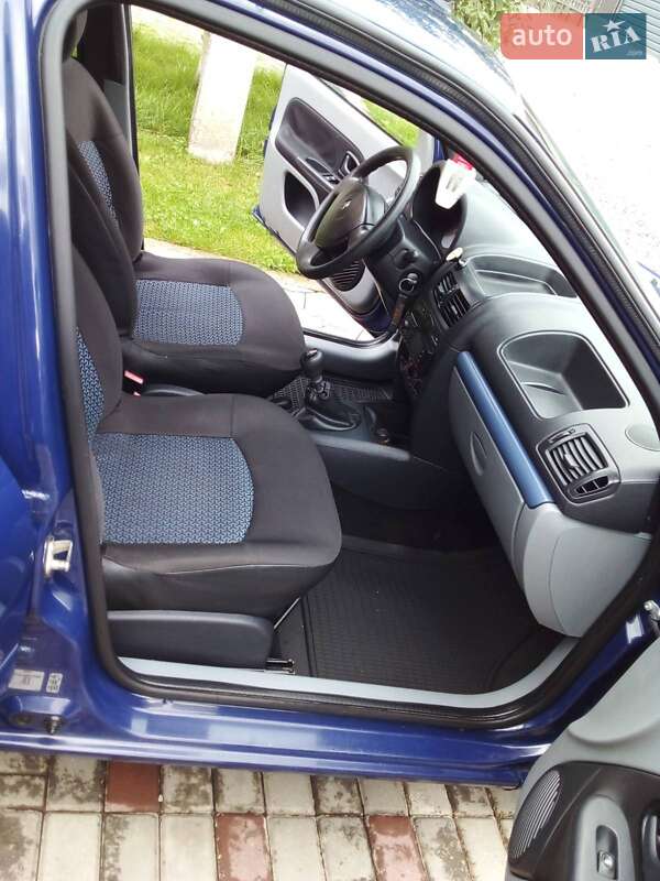 Седан Renault Symbol 2007 в Днепре