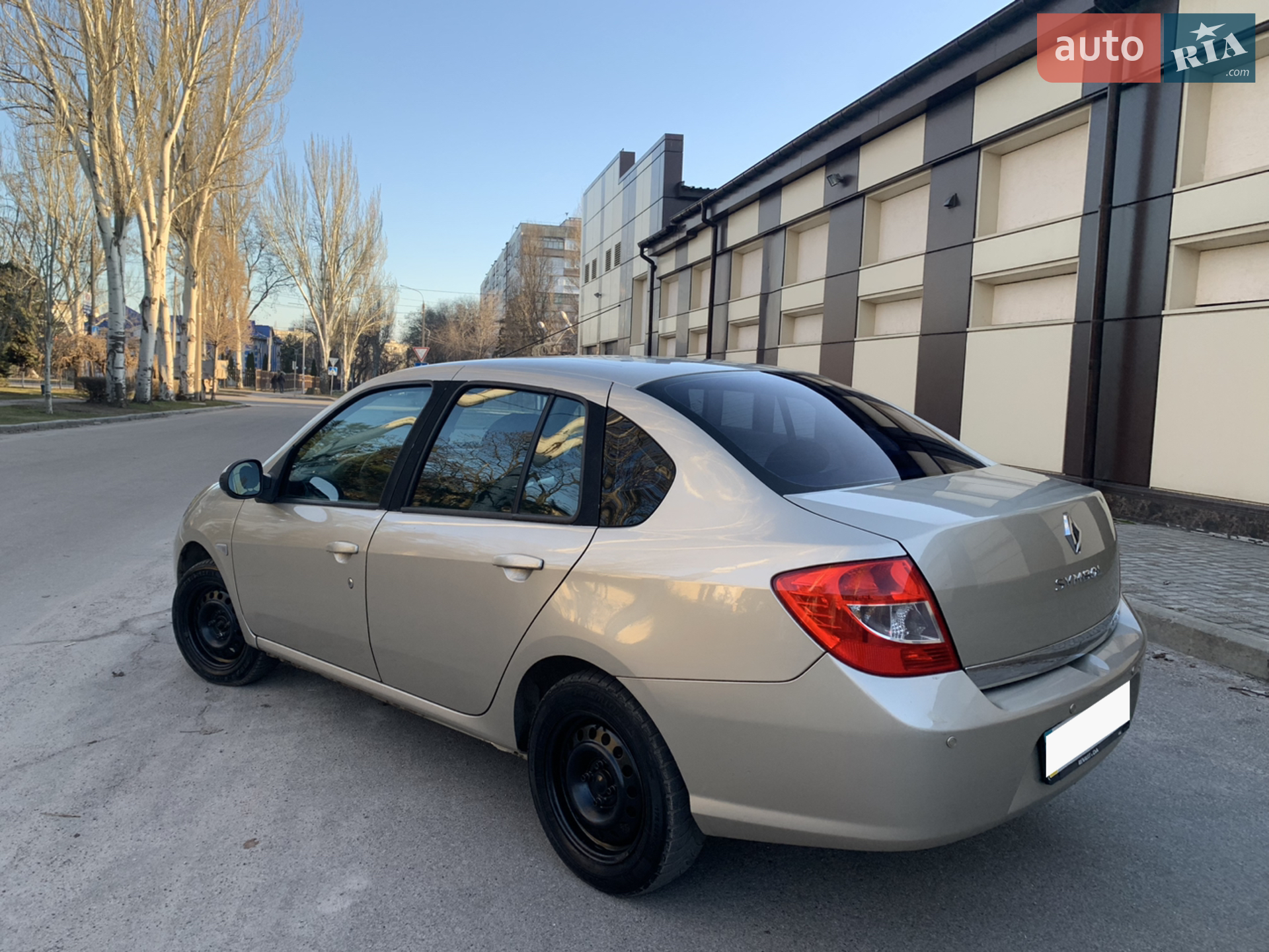 2010 Renault Symbol - мініатюра 20