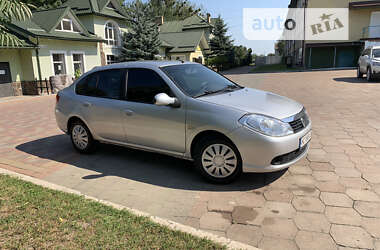 Седан Renault Symbol 2010 в Кам'янці-Бузькій