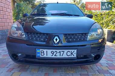 Седан Renault Symbol 2004 в Карлівці