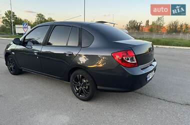 Седан Renault Symbol 2011 в 