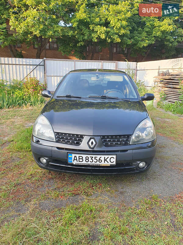 Седан Renault Symbol 2004 в 