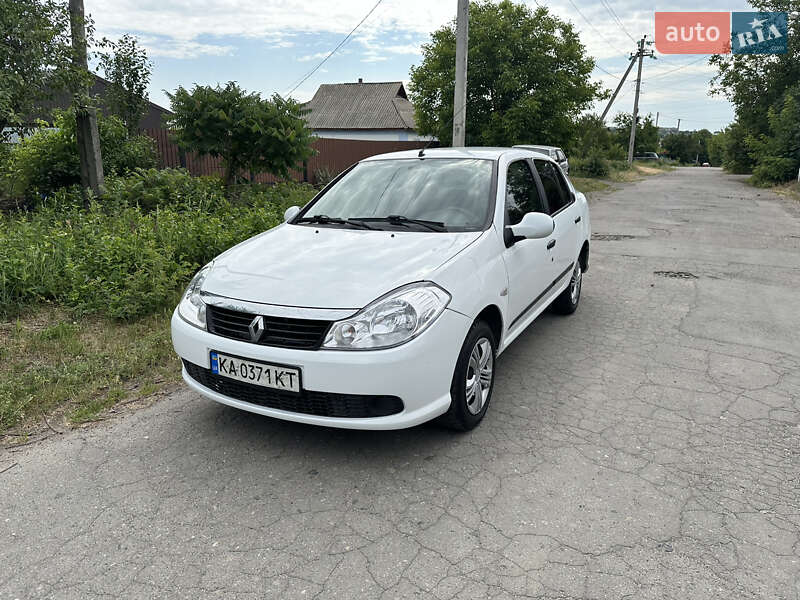 Седан Renault Symbol 2011 в 