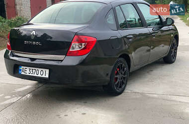 Седан Renault Symbol 2011 в 
